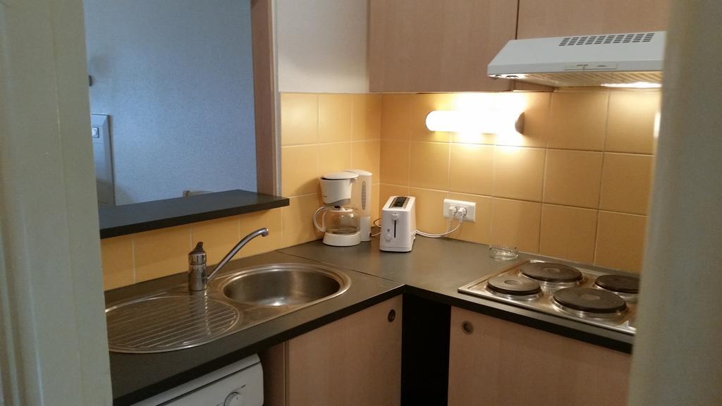 Goelia Le Mas Blanc Aparthotel Perols Ruang foto