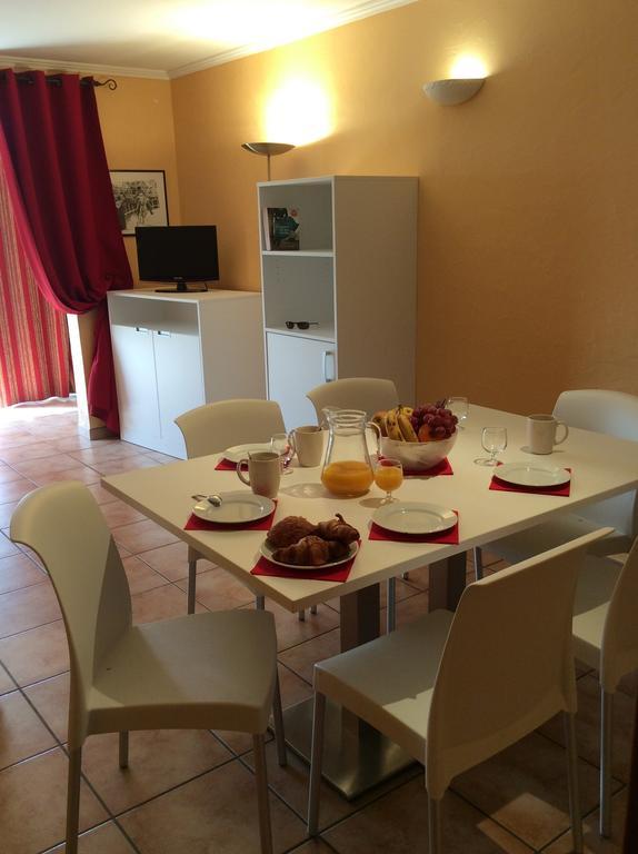 Goelia Le Mas Blanc Aparthotel Perols Bagian luar foto